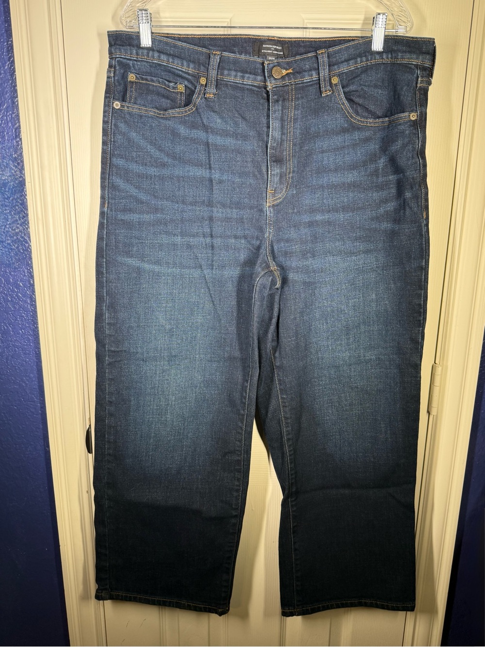 Banana Republic Women’s Straight Jeans in Dark Blue Sz 16